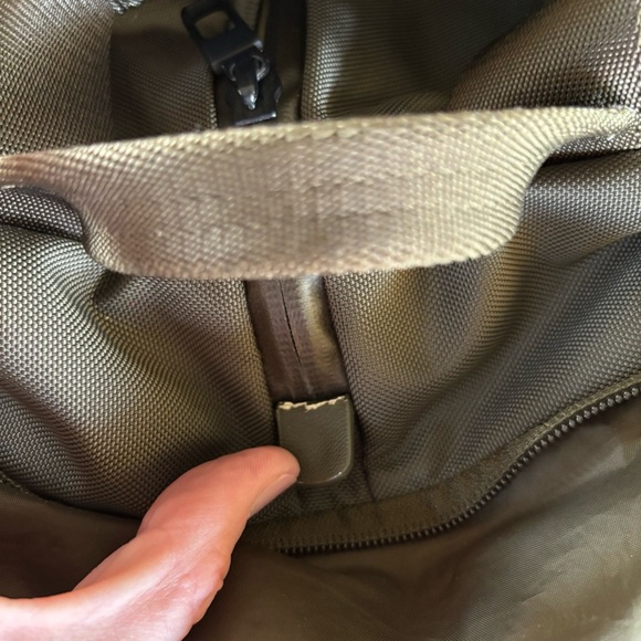 Lululemon Dark Green Duffle Bag - Picture 9 of 16